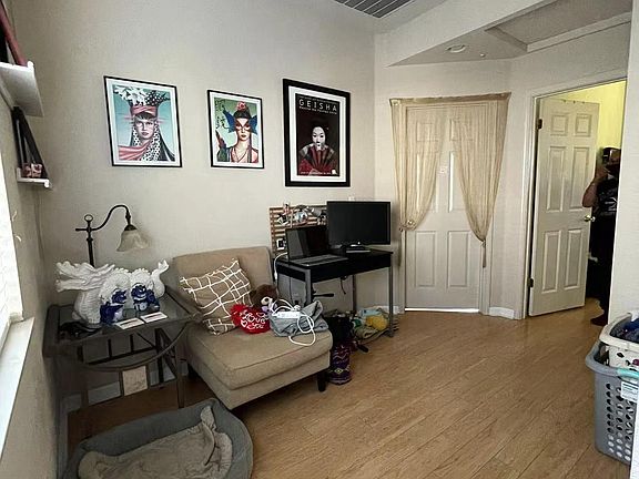 2nd Floor Landry Corner