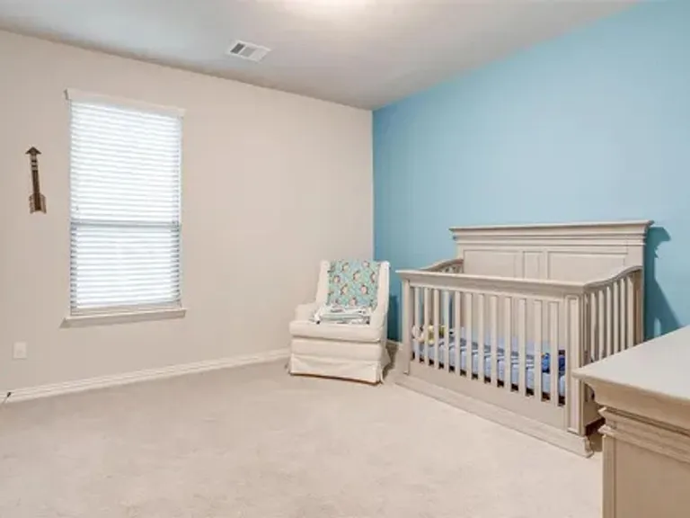 202 Camden St — Photo 25