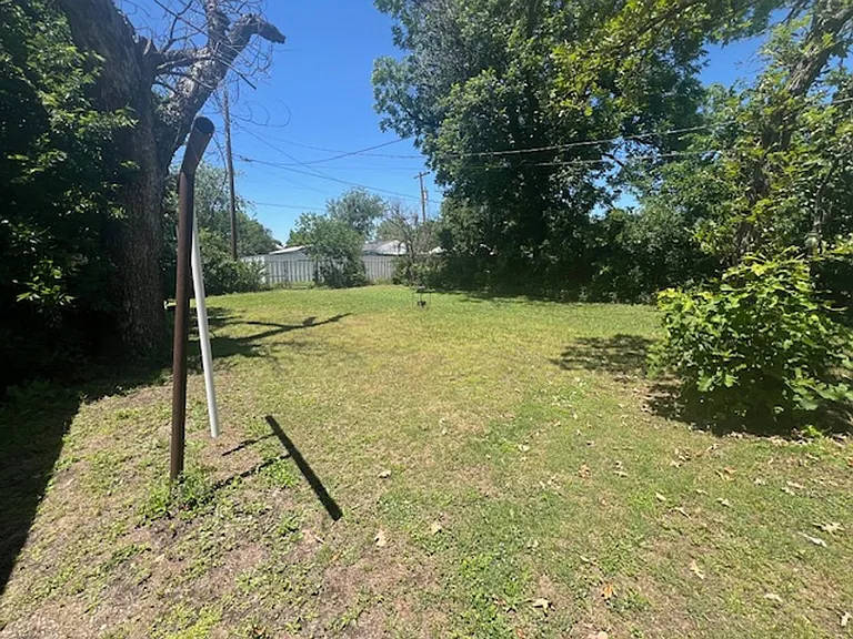 408 Arch St — Photo 18