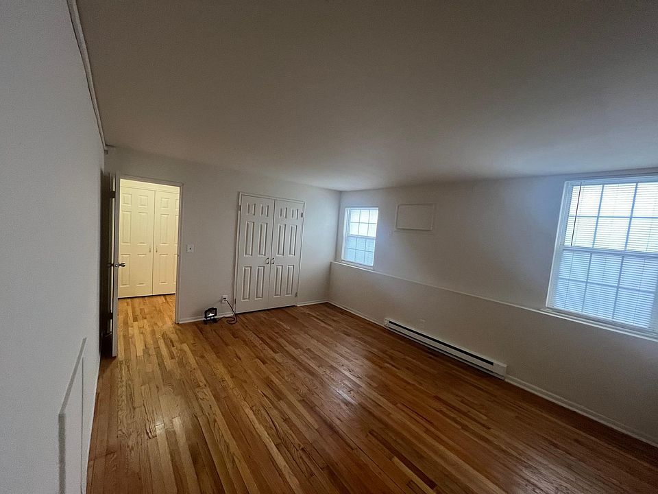 1st image of 381 Garibaldi Ave #2