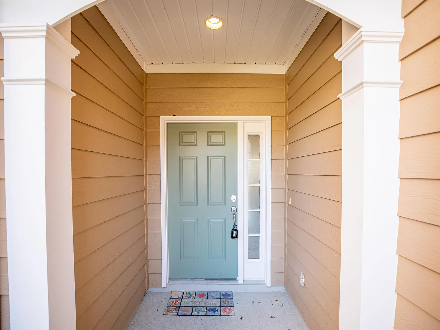 3 bed, 2.5 bath, 1764 sqft, $2,495 — Photo 3
