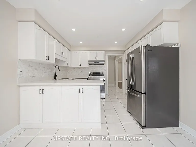 46 Velvet Grass Ln — Photo 8