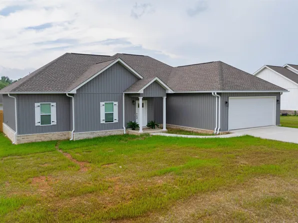 35 Ashley Faith Dr, Batesville, AR 72501