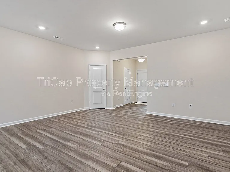 416 Glen Clova Dr — Photo 11