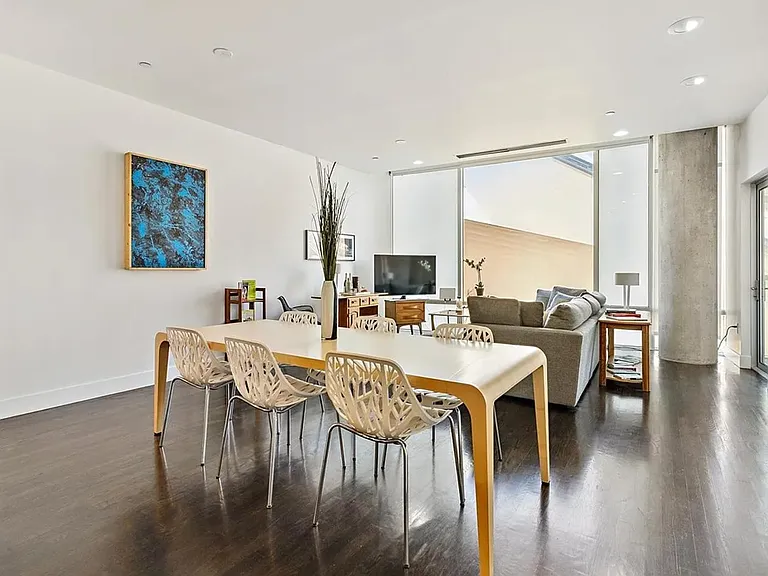 1200 Acoma St #303 — Photo 3
