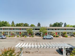 560 Dexter St, Santa Rosa, CA 95404