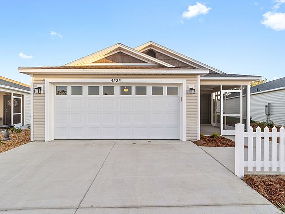 2nd image of 4323 Arch Way