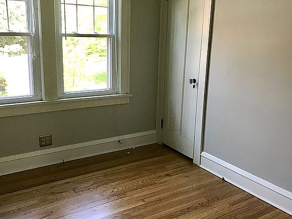 5th image of 17836 Baldwin Pl #Down