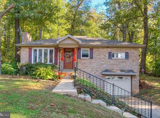 627 Riverview Dr, York, PA 17406