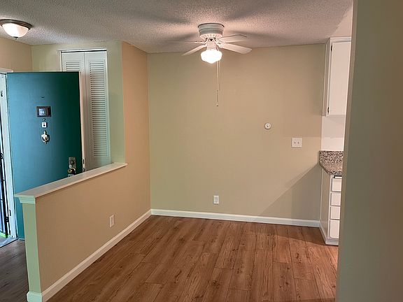 3rd image of 1221 Morse Ave #64