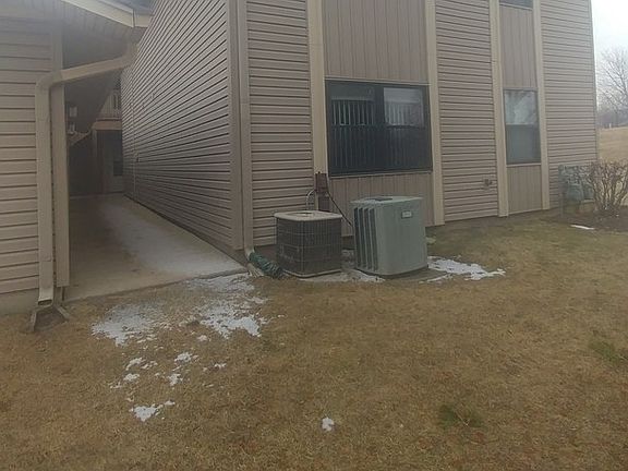 2nd image of 1295 Bamburg Ct Unit D