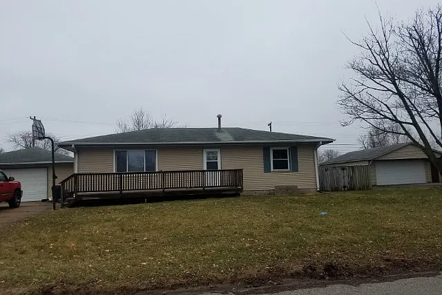 223 6th Street Ct W photo 1