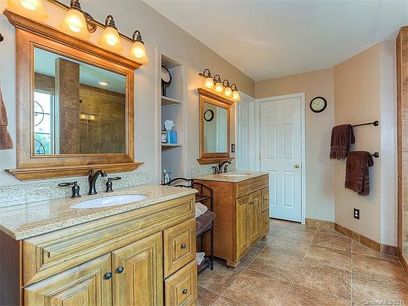 5th image of 3503 Manor House Dr