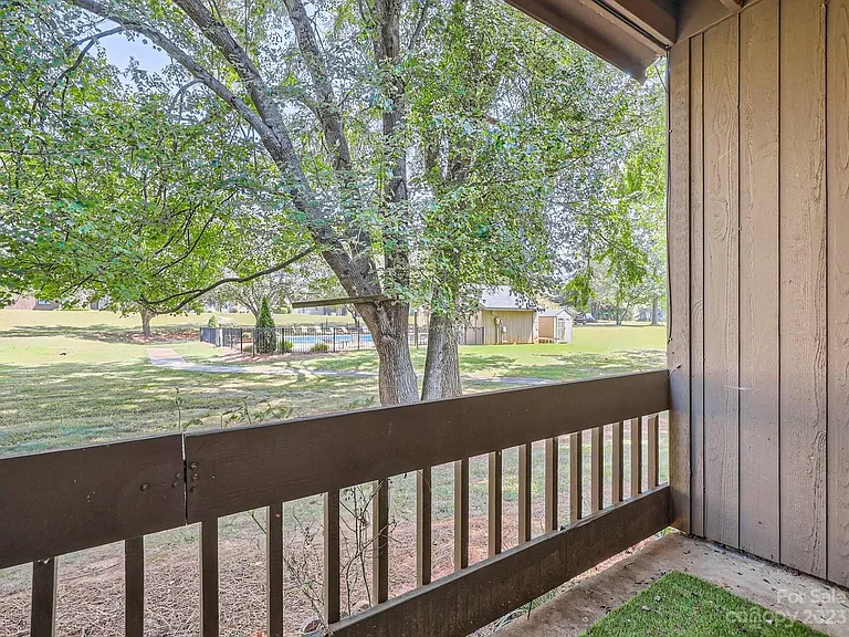 412 Mallard Head Ln — Photo 12