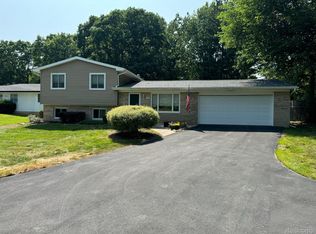 2435 Dexter Rd, Auburn Hills, MI 48326