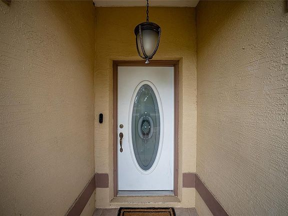 4th image of 6310 SW 82nd Pl