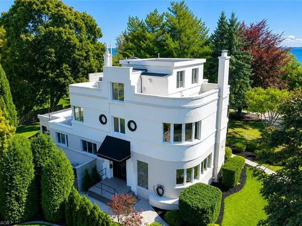 225 Saint Paul St, Burlington, ON L7R 4G9
