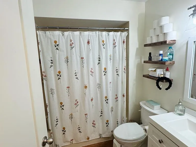 80 Bradford Ct — Photo 4