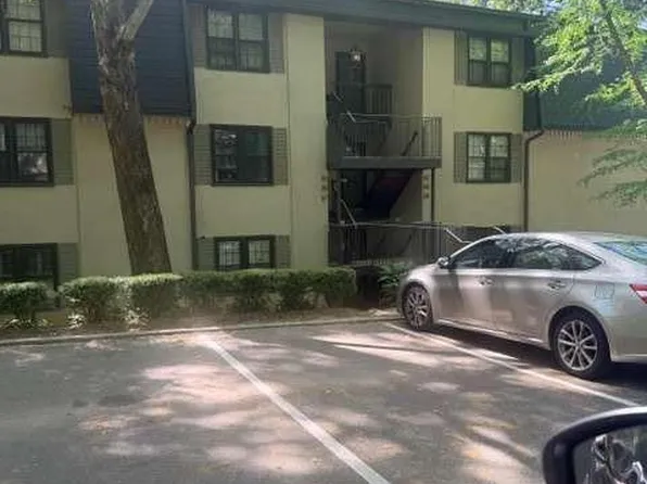 30 Arpege Way NW, Atlanta, GA 30327