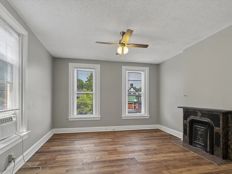 2134 Saint James Ave #2 — Photo 5