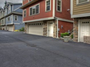 7527 210th St SW, Edmonds, WA 98026