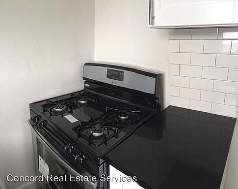 3rd image of 121 N New Hampshire Ave APT 102