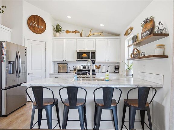5th image of 10609 Silverbright Dr