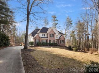 10 Dunnwoody Ct, Arden, NC 28704