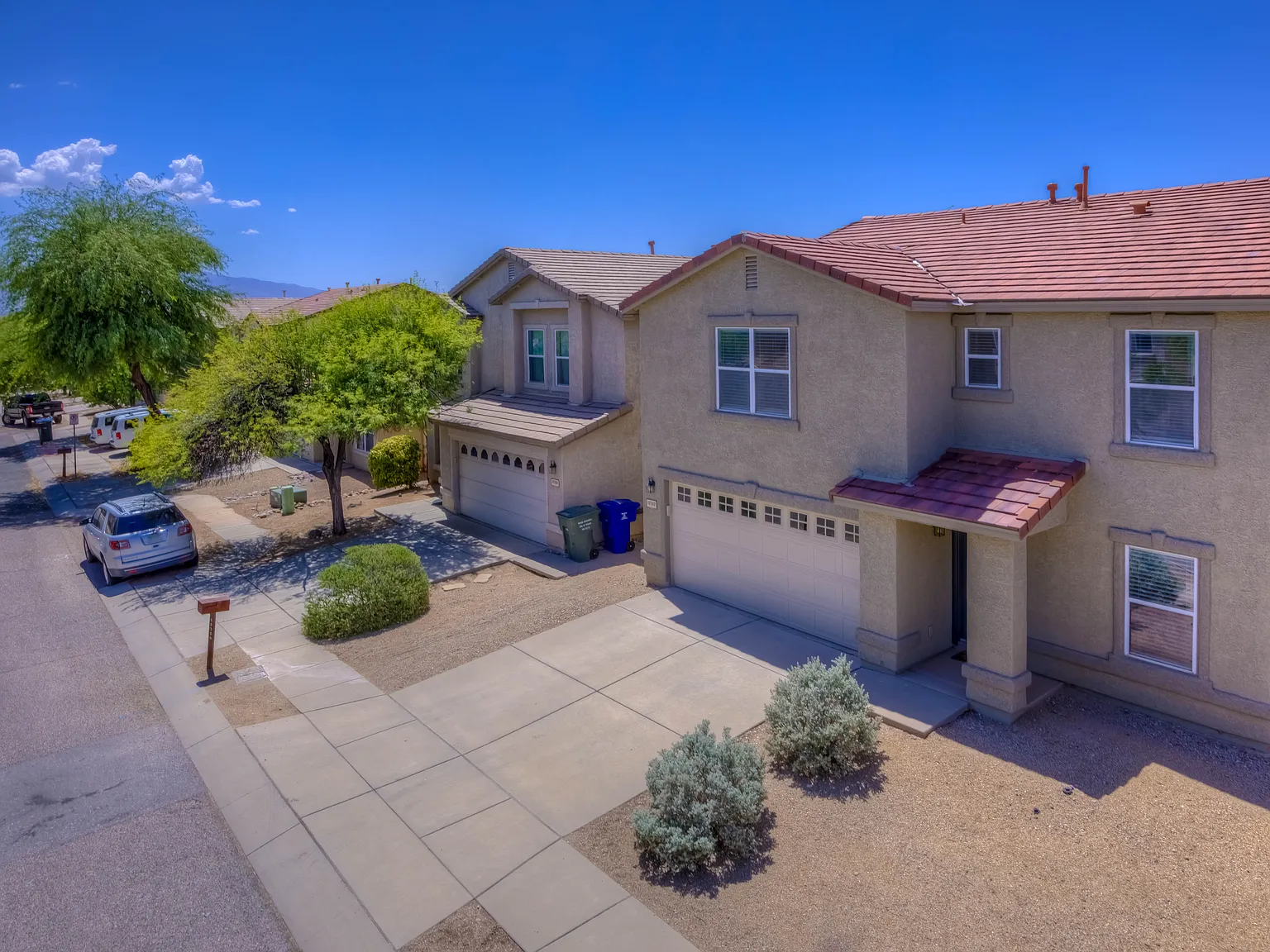 4 bed, 2.5 bath, 2609 sqft, $2,095 — Photo 4