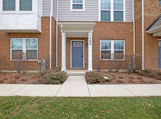 155 Canterbury Way, Lake Zurich, IL 60047