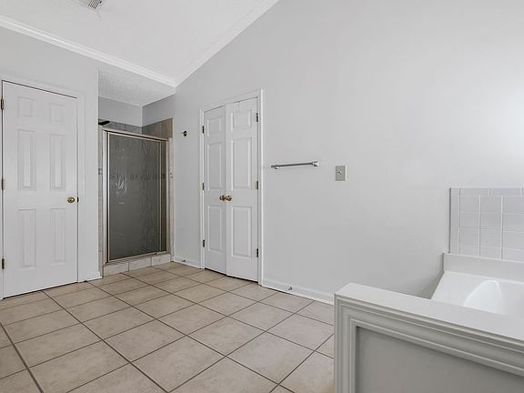 2nd image of 613 Lullingstone Dr SE