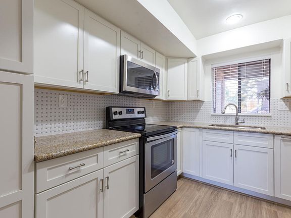 2nd image of 10828 N Biltmore Dr APT 258