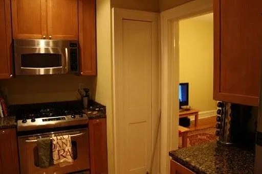 303 S Arthur Ashe Blvd #8 — Photo 1