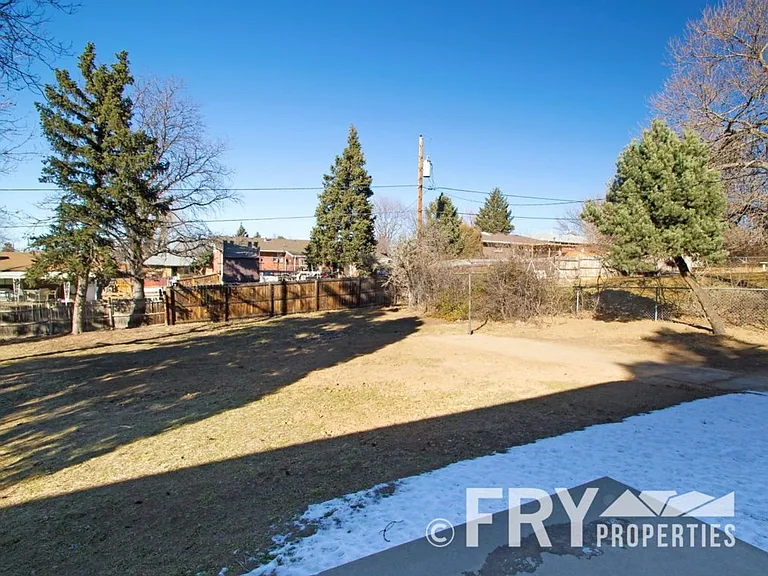 941 W 79th Pl — Photo 25