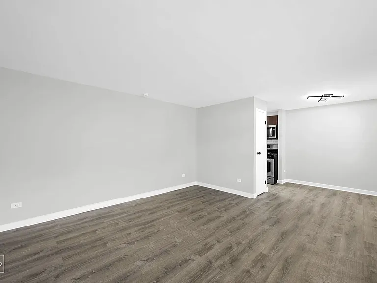 7800 S South Shore Dr — Photo 5
