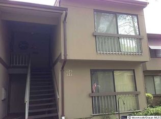 125 Lexington Ct, Red Bank, NJ
