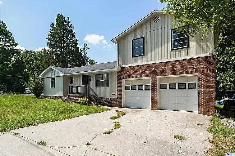 3 bed, 1326 sqft, $1,200 — Photo 1