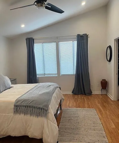 S Wendy Dr — Photo 1