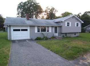 6 Forest Glen Rd, Woburn, MA 01801