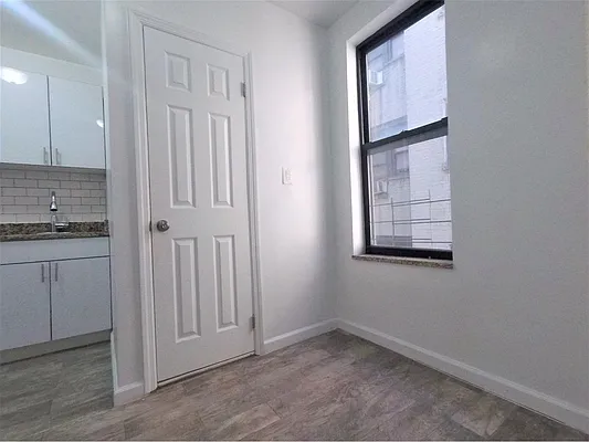 Rented by Green Home NY Realty LLC | media 27