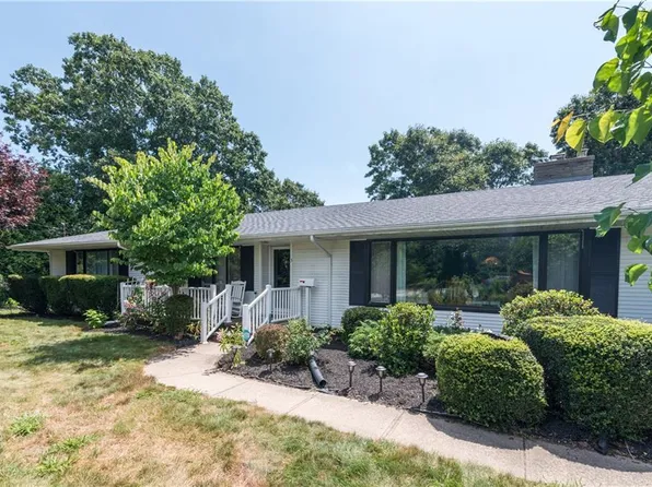 3 Boiling Spring Ave, Westerly, RI 02891