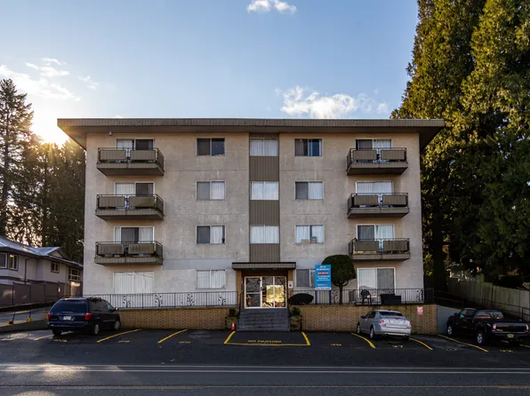 33702 McDougall Ave #101, Abbotsford, BC V2S 1W4