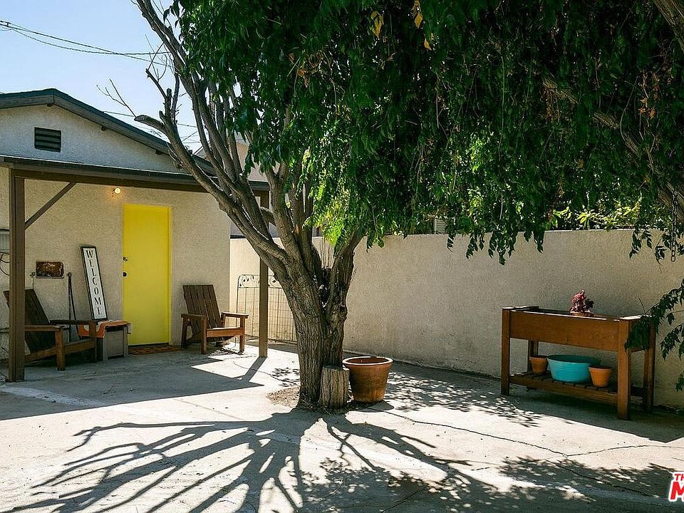 2nd image of 13160 Mercer St