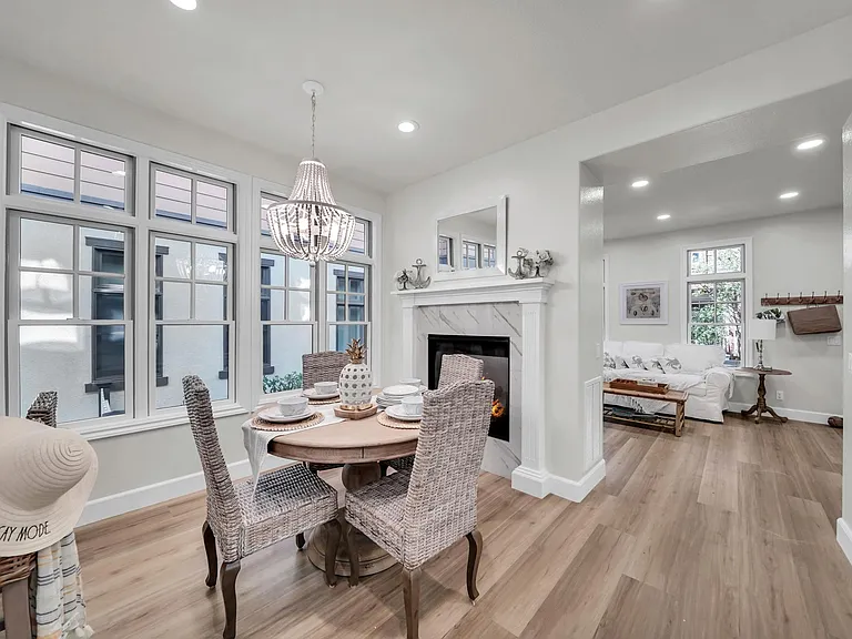 2672 Bungalow Pl — Photo 8