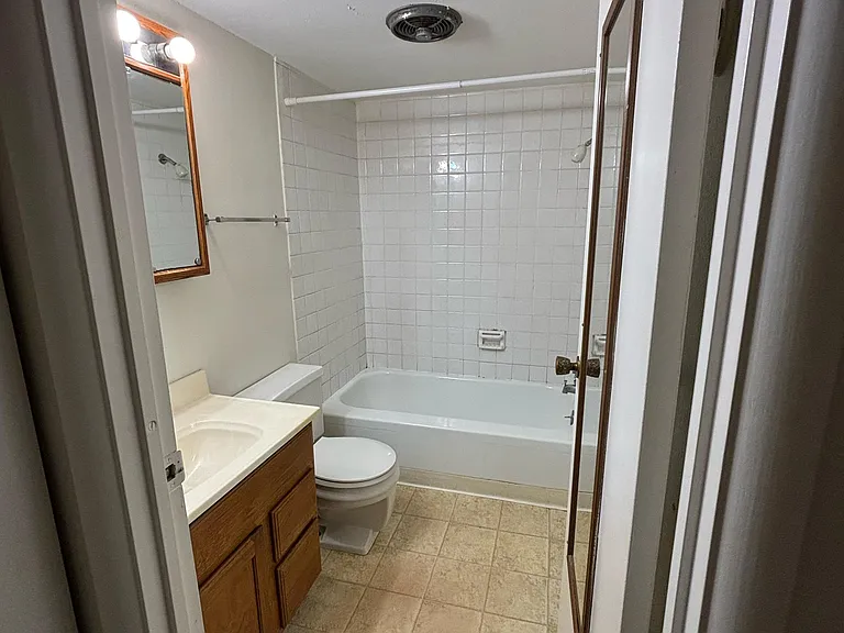 2131 Blairs Ferry Rd NE #5 — Photo 7