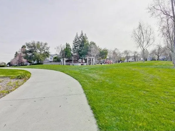 316 Windingwood Ct, Mountain View, CA 94040