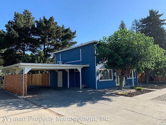 2nd image of 820 Lincoln Ave