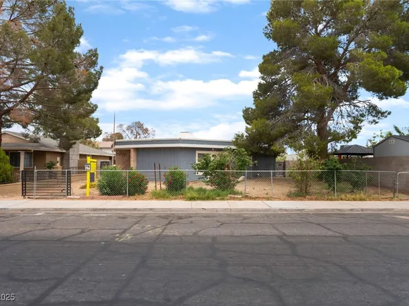 2301 Maverick St, Las Vegas, NV 89108