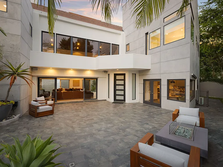 Pinnacle Pl — Photo 42