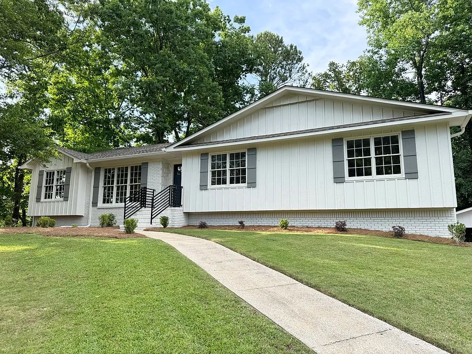 2424 Titonka Rd